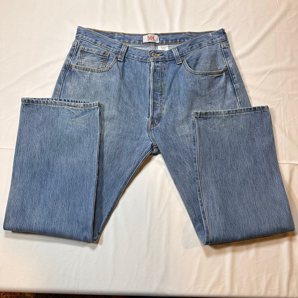 Levi’s 501 Button Fly Jeans | Classic Straight Leg | W38 L29